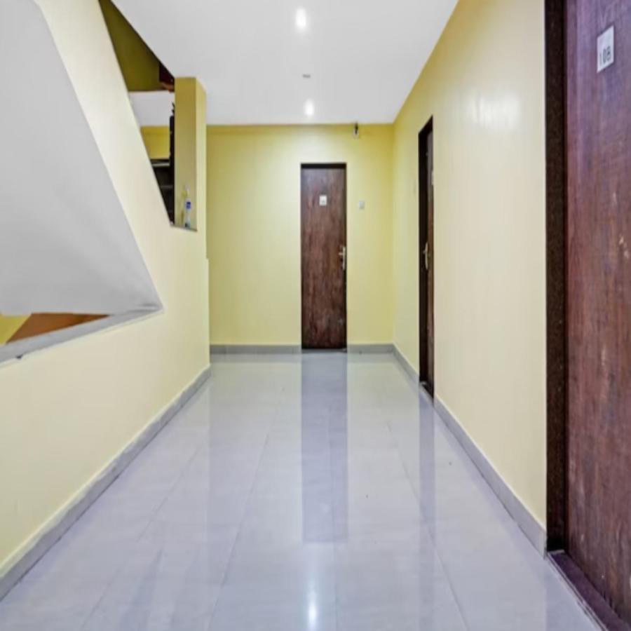 Carnival Hotel Pune Esterno foto